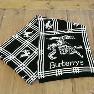 Burberrys scarf
